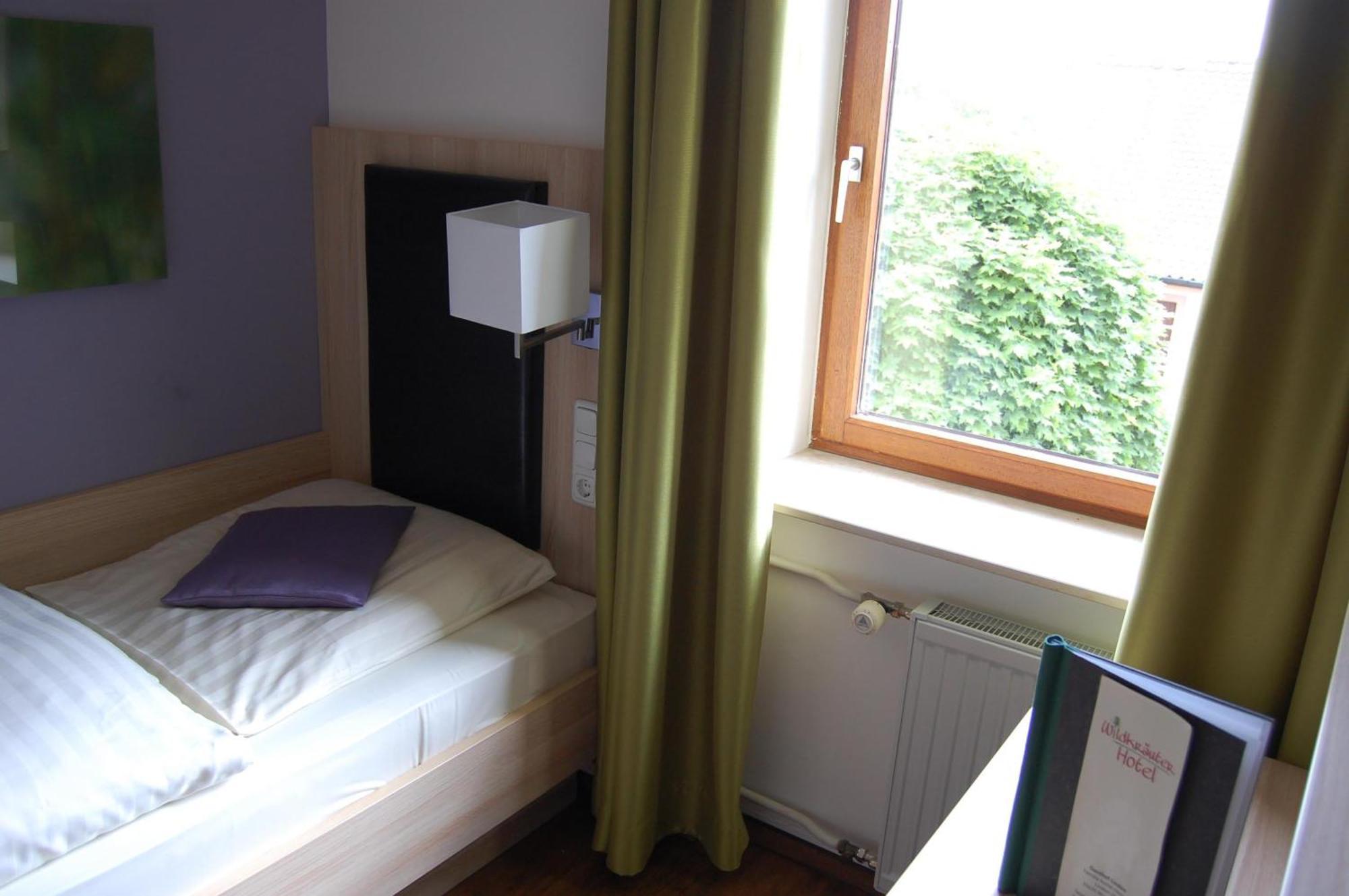 Gasthof Linden&Wildkräuterhotel Windelsbach Exteriör bild